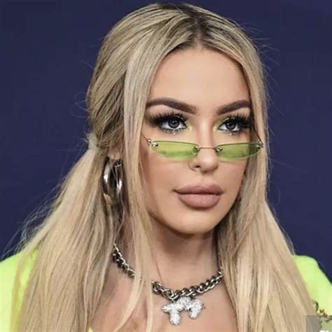 It seems like YouTuber <b>Tana</b> <b>Mongeau</b> has rarely been seen anywhere but a party in the last few months. . Tana mongeau discord